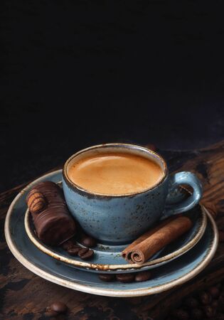 aroma, background, drink, black, blue coffee Cup, Breakfast, brown, cafe, caffeine, close-up ,coffee, coffee beans, cinnamon stick, vintage, craft, Cup, darkness, drink, espresso, chocolate cake, food, fresh, hot, morning, mug, natural, place for text, rustic, cute, table ,vintage, white, wooden, wooden Boardの写真素材