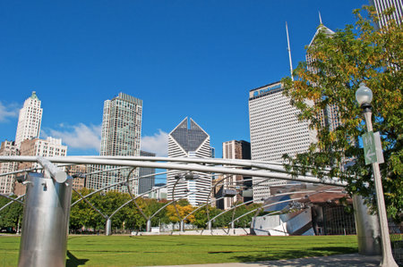 Millennium Park, Chicago skyline, Pritzker Pavilion, skyscrapersのeditorial素材