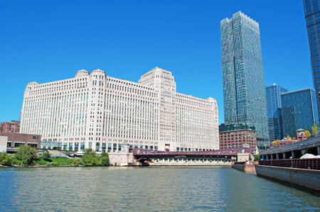 Chicago: canal cruise on the Chicago River, the skyline and the Merchandise Mart on September 22, 2014のeditorial素材