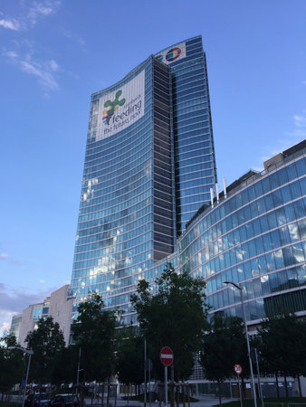 Palazzo Lombardia, Milan, Porta Nuova, skyscraper, 04.15.2016. Lombardy region, headquarters of the Regional Council of Lombardy, the square city of Lombardyのeditorial素材
