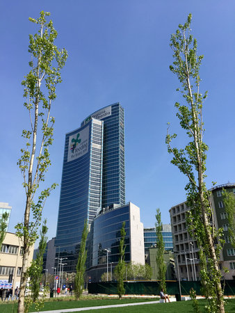 Library of trees, the new Milan park overlooking the Palazzo della Regione Lombardia, skyscraper. March 29, 2017. Office of the Regional Council of Lombardy,のeditorial素材