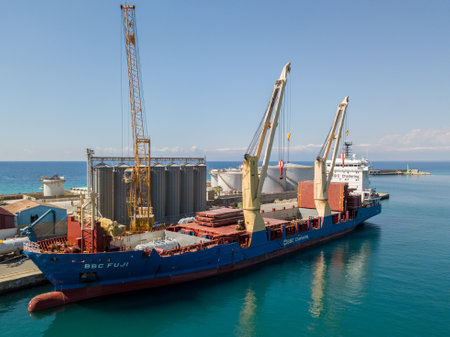 Cargo ship moored at the port of Vibo Marina, Calabria, Italy. 07/06/2017. BBC Charteringのeditorial素材