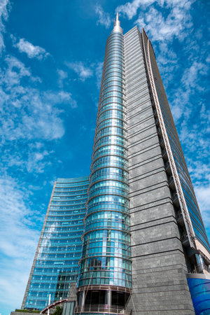 Unicredit tower, square Gae Aulenti, Milan, Italy. 8/8/2023. View of the Unicredit tower, the tallest skyscraper in Italy.のeditorial素材