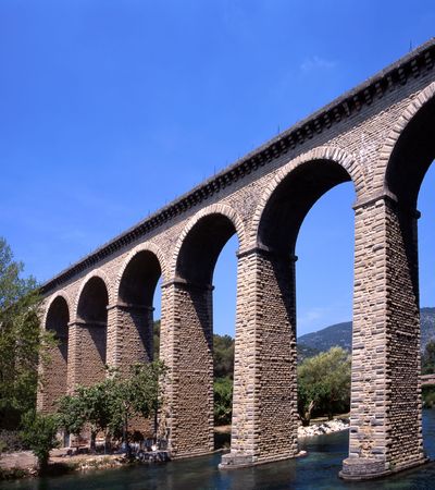 Aquaduct in the Vaucluse,Franceの写真素材