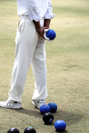 WUDINNA, AUSTRALIA-  FEBRUARY 02, 2018: People playing bowls on a bowling green in Australiaのeditorial素材