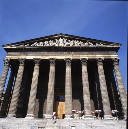Museum of Fine Arts or Szepmuveszeti Muzeum at Heroes' Square. Budapest, Hungaryのeditorial素材