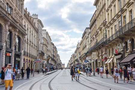 Tourists and locals on the streets of  Bordeaux Franceのeditorial素材