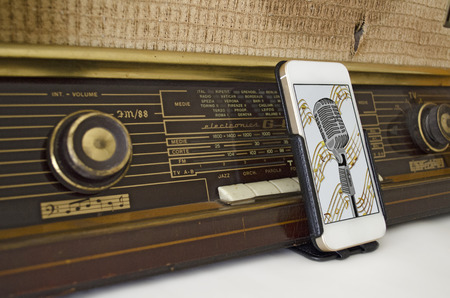 Radio Vintage and Smart Phoneの写真素材