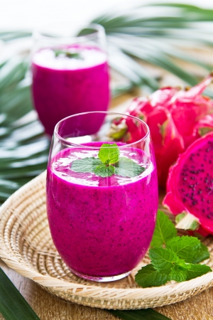Dragon fruit smoothieの写真素材