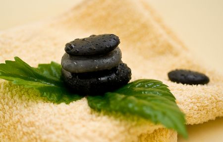 Zen like SPA with black stones in orderの写真素材