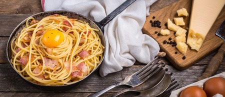 Pasta with bacon, egg and cheeseの写真素材