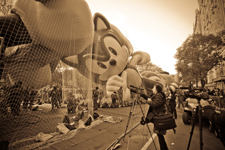 Macys parade - Preparations before the parade. NEW YORK - NOVEMBER 21: Balloons are being inflated at the 86th Annual Macys Thanksgiving Day Parade on November 21, 2012 in New York Cityのeditorial素材