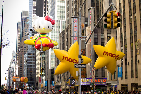 NEW YORK CITY - NOVEMBER 27 2014: the 88th annual Macys Thanksgiving Day parade stretched from Manhattans Upper West Side to Herald Square, viewed by 350,000 spectators.のeditorial素材