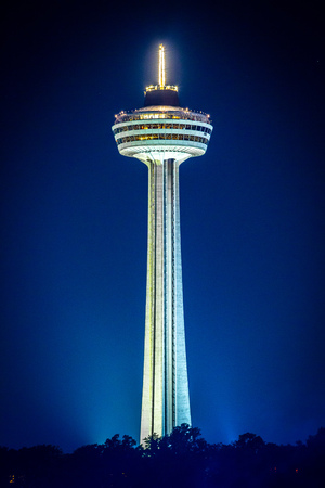 View on the Canadian side of the Niagara falls at night