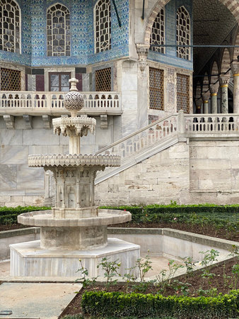 ISTANBUL, Turkey - 12-20-2020: Topkapi Palace building architecture exteriorのeditorial素材