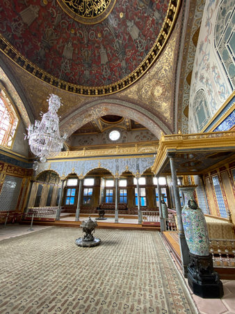 ISTANBUL, Turkey - 12/20/2020: Harem Throne Room / Imperial Hall of the SULTANS in the TOPKAPI PALACE.のeditorial素材