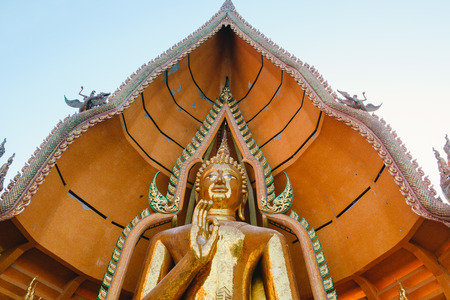 KANCHANABURI, THAILAND â DECEMBER 26: The huge Buddha statue with detailed decoration At Wat Tham Sua on 26 December in Kanchanaburi. The Buddha statue at Wat Tham Sua is the biggest   Buddha statue in Kanchanaburi.のeditorial素材