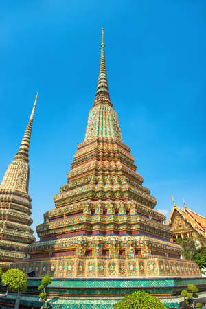 Panorama of Temple of Reclining Buddha or Wat Pho complex, view to Phra Maha Chedi Si Rajakarn group. Bangkok, Thailandの写真素材