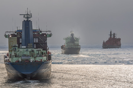 Tanker in the caravan for the atomic icebreaker