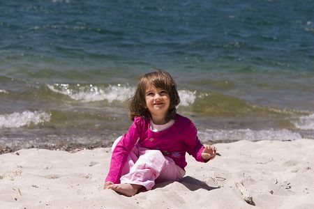 Little girl on the beachの写真素材