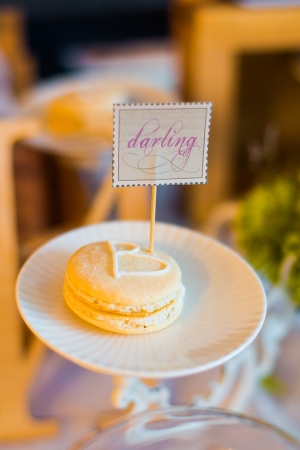 Close-up of the macaroon on plateの写真素材