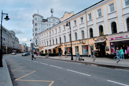 Moscow, Russia - Jul 2020: General landscape view at tradition Moscow architecture. City life on the main streets of the city. The citizens go on their own business. Automobile traffic.のeditorial素材