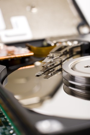 Hard disk drive