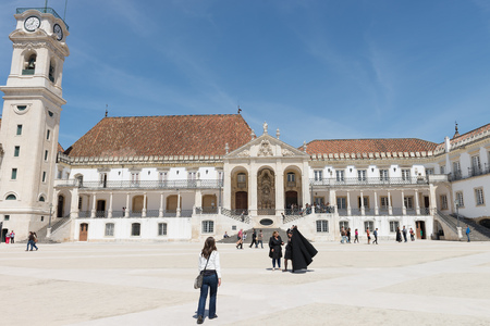 COIMBRA, PORTUGAL, APRIL 29, 2014: Coimbra's University courtyard - Coimbra, Portugalのeditorial素材