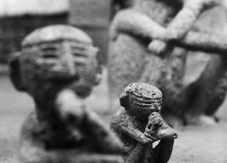 3 Wise Men Thinking Statuesの写真素材