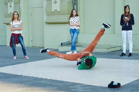 Odessa, Ukraine - August 31, 2015: Street performer. Street dancers dancing on Deribasovskaya street. Odessa, Ukraineのeditorial素材