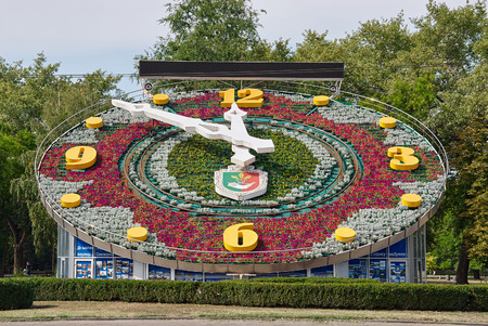 Krivoy Rog, Ukraine - September 22, 2015: Flower Clock in Krivoy Rog, Ukraine. Biggest flower clock in Europeのeditorial素材