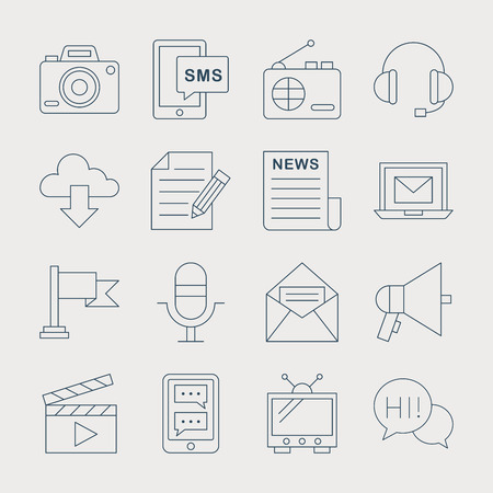 Media electronic line icon setのイラスト素材