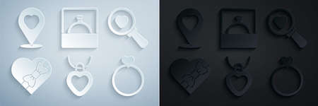 Set Necklace with heart shaped, Search and love, Candy in box, Wedding rings, Diamond engagement and Location icon. Vectorのイラスト素材