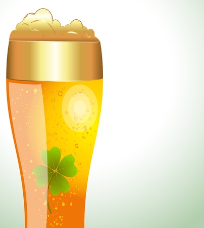 Shamrock in Golden Beer Glassのイラスト素材
