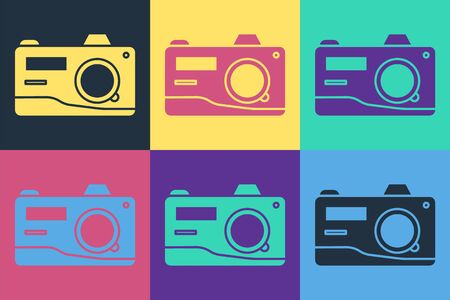 Pop art Photo camera icon isolated on color background. Foto camera icon. Vector Illustrationのイラスト素材