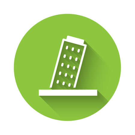 White Leaning Tower in Pisa icon isolated with long shadow. Italy symbol. Green circle button. Vector.のイラスト素材