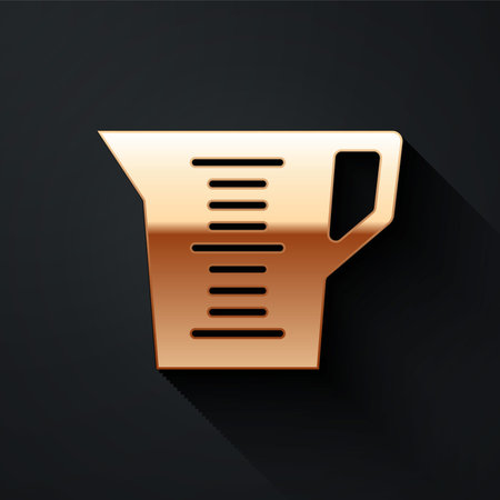 Gold Measuring cup to measure dry and liquid food icon isolated on black background. Plastic graduated beaker with handle. Long shadow style. Vectorのイラスト素材
