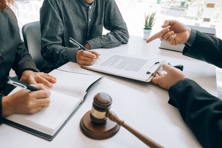 smart lawyer review and give advice to clients in the office before considering the judgment, lawyer conceptの写真素材