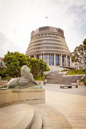 WELLINGTON, NEW ZEALAND - DECEMBER 27, 2016: The Beehive New Zealand Government Parliament Building site proud overlooking the city.のeditorial素材