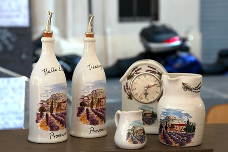 MARSEILLE, FRANCE - CIRCA JULY 2014: Sale souvenir crockery in a shop circa july 2014 in Marseille, Provence, France.のeditorial素材