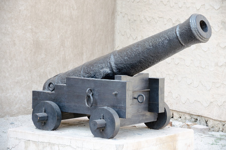Black cannon in the old town of Dubai, United Arab Emiratesのeditorial素材