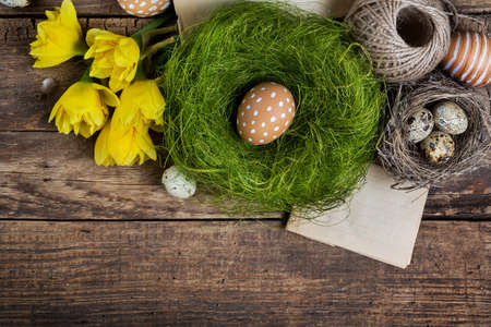 Empty copyspace easter card  and  Colorful Easter eggsの写真素材