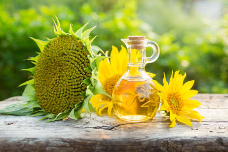 Organic sunflower oilの写真素材