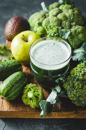 Green cocktail of healthy vegetablesの写真素材