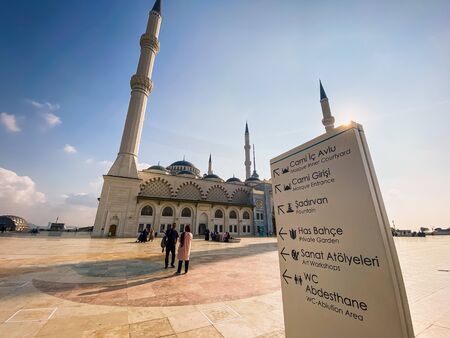 October 30, 2019. Istanbul Camlica Mosque. Turkish Camlica Camii. The biggest mosque in Turkey. The new mosque and the biggest in Istanbul. Located on the beautiful Buyuk Camlica Tepesi hill, Uskudar.のeditorial素材