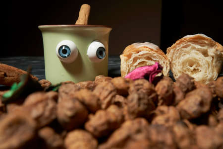 pictures of a tiger nut of spain and a baker
