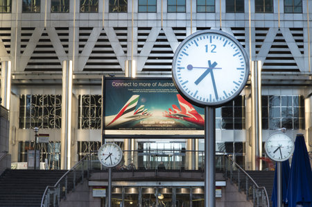 LONDON - APRIL 6: Canary Wharf in London on April 6, 2013 the financial heart of the city as the UK avoids a triple dip recessionのeditorial素材