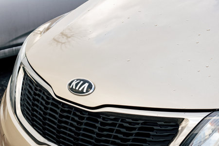 BELARUS, MINSK - 05 NOVEMBER, 2019: Gray hood and Kia car emblem close upのeditorial素材