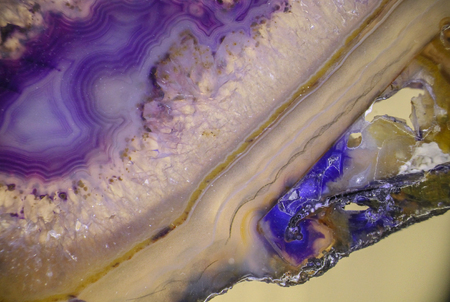 an achat in detail - under stereomicroscope