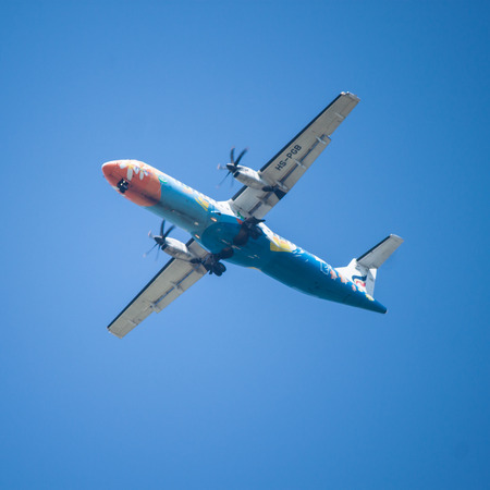 Chiang Mai Thailand -May 28 : ATR-72 of Bangkok AirwaysThailand. Landing to Chiangmai airport 28/05/2015 Place airspace in Chiang mai Thailandのeditorial素材